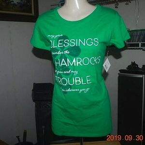 💖*Brand New* Celebrations St. Patrick's Day Shirt Size S